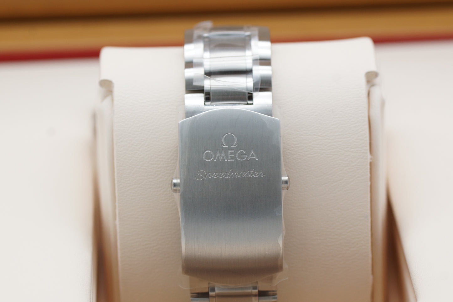 Omega Speedmaster Racing 326.30.40.50.01.002 Panda Full-Set 02/2025 NEU