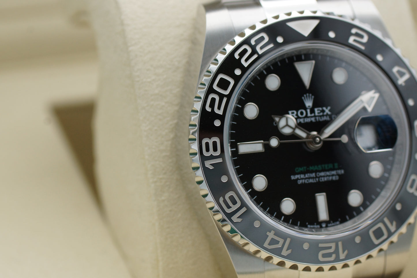 Rolex GMT-Master II 126710GRNR 'Bruce Wayne' Full-Set 2025 NEU