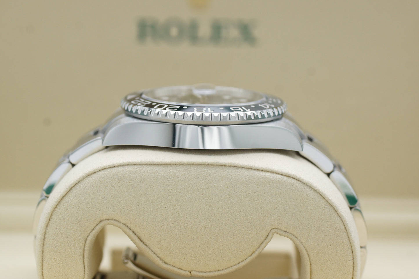 Rolex GMT-Master II 126710GRNR 'Bruce Wayne' Full-Set 2025 NEU