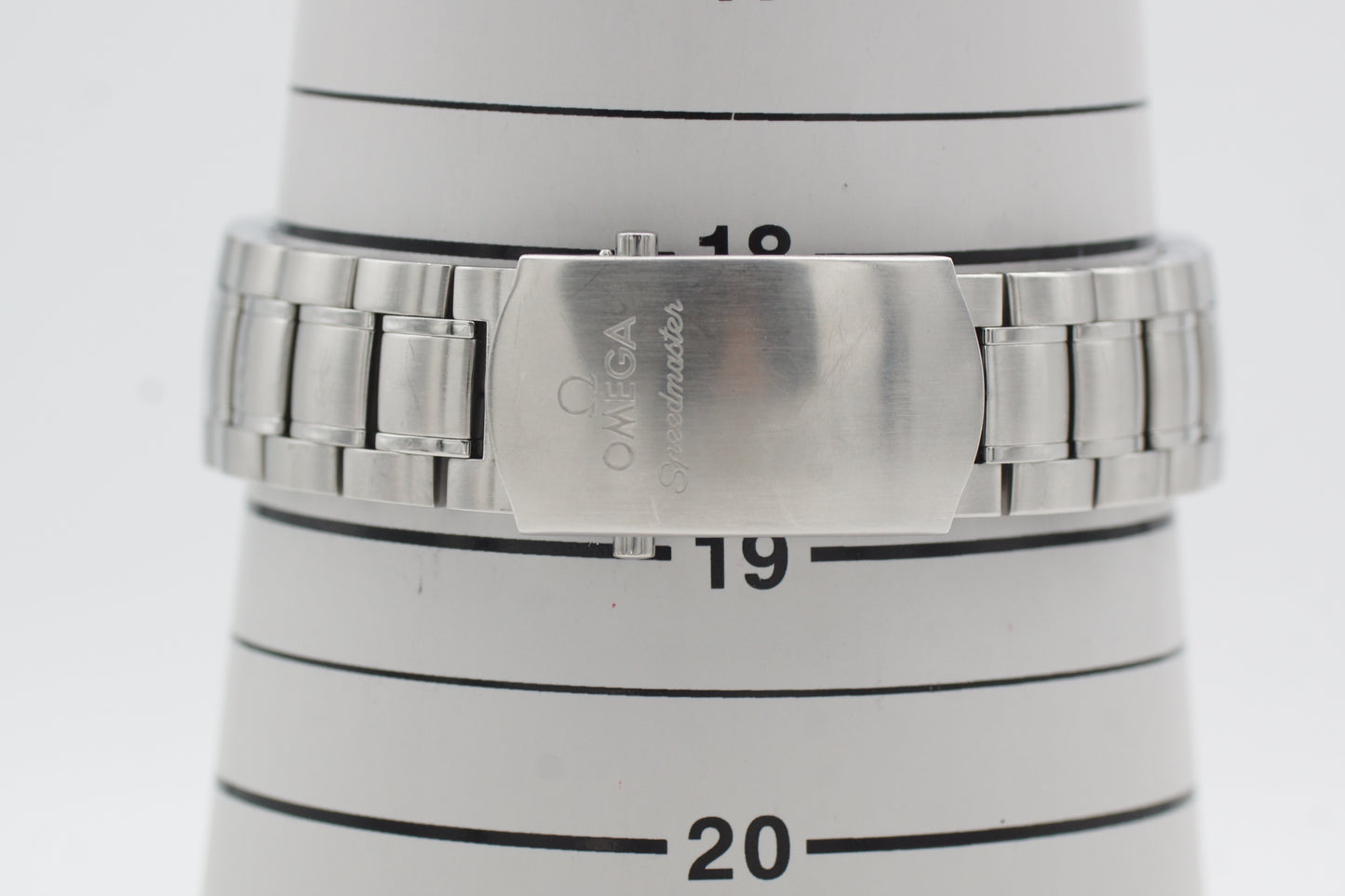 Omega Speedmaster Racing 40 mm 326.30.40.50.04.001 Weiß/Gelb 2014