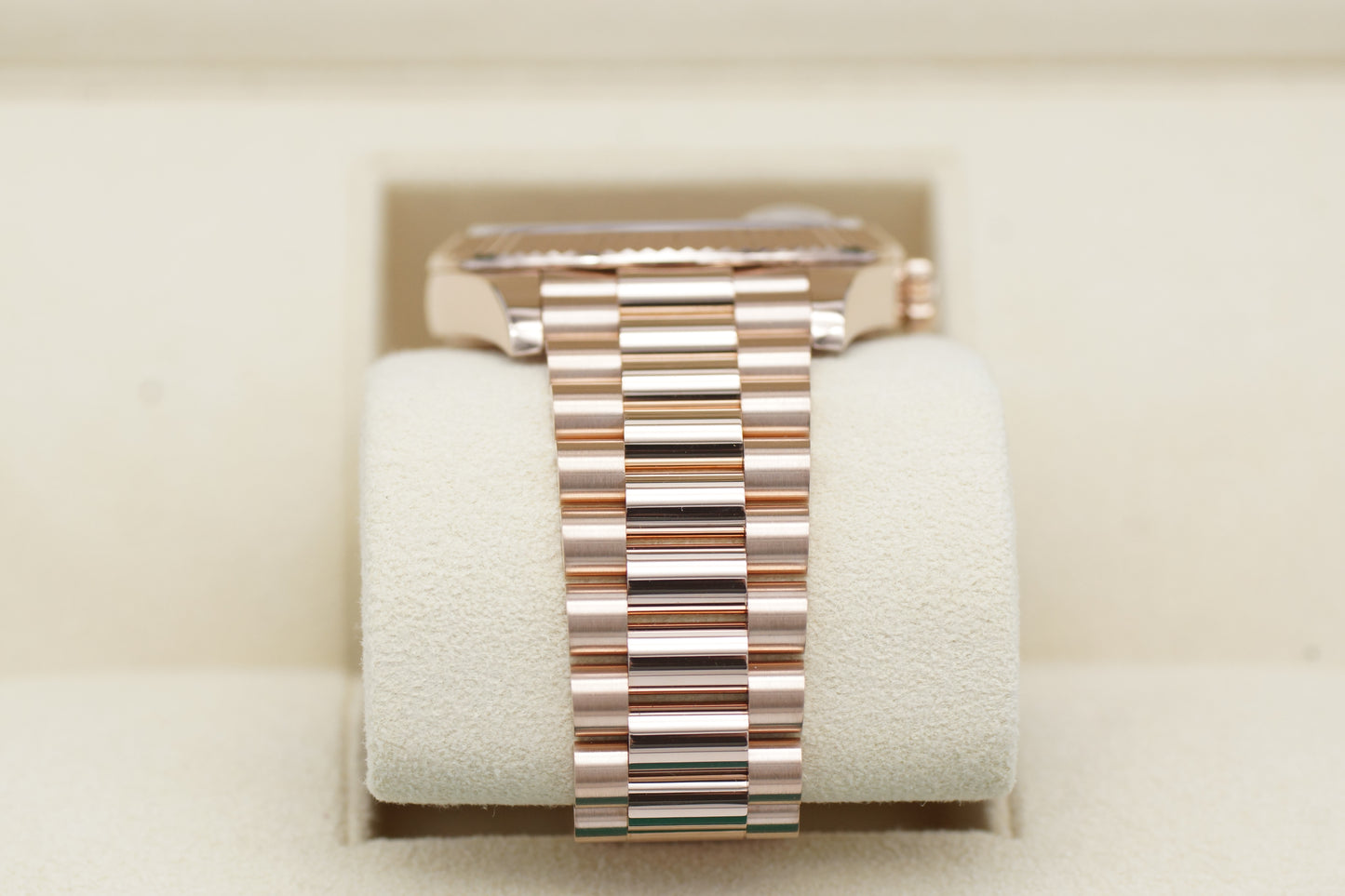 Rolex Day-Date 40 Roségold 228235 Choco Baguette Diamant Full-Set 2020