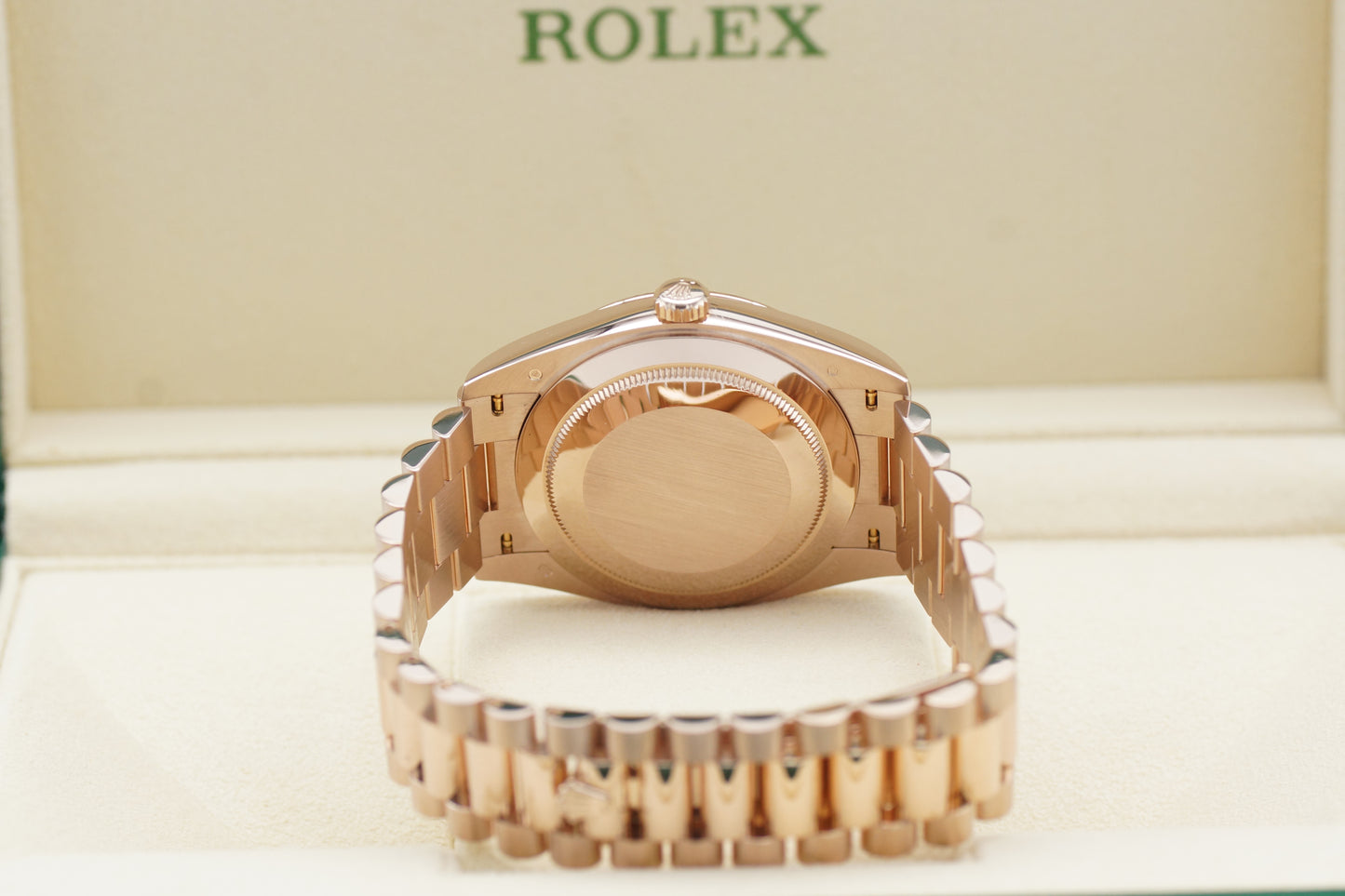 Rolex Day-Date 40 Roségold 228235 Choco Baguette Diamant Full-Set 2020