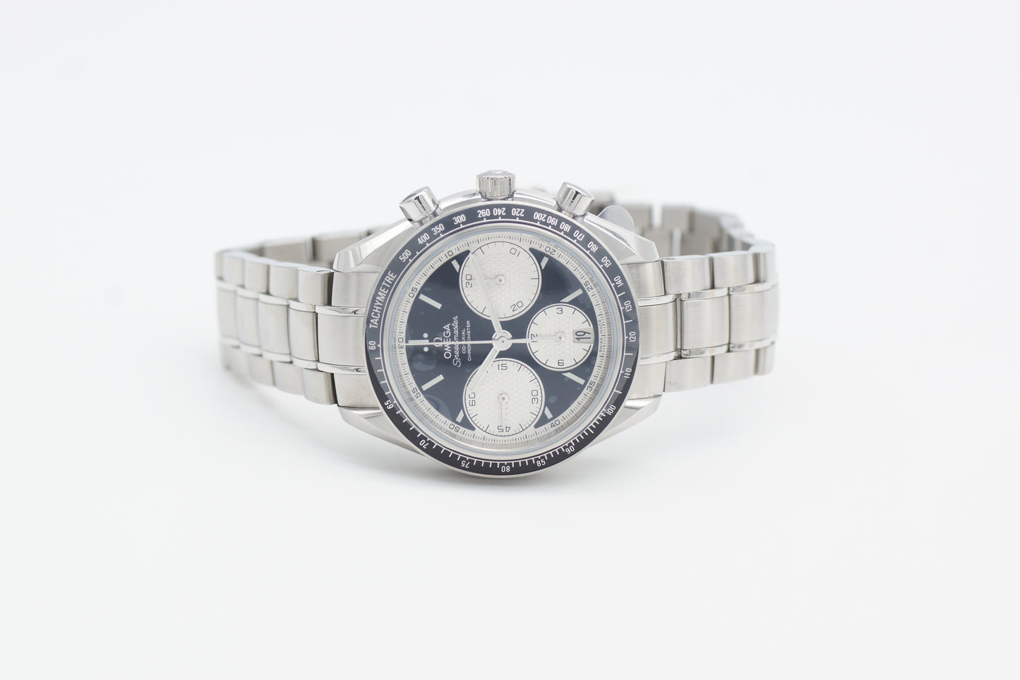 Omega Speedmaster Racing 326.30.40.50.01.002 Panda Full-Set 02/2025 NEU