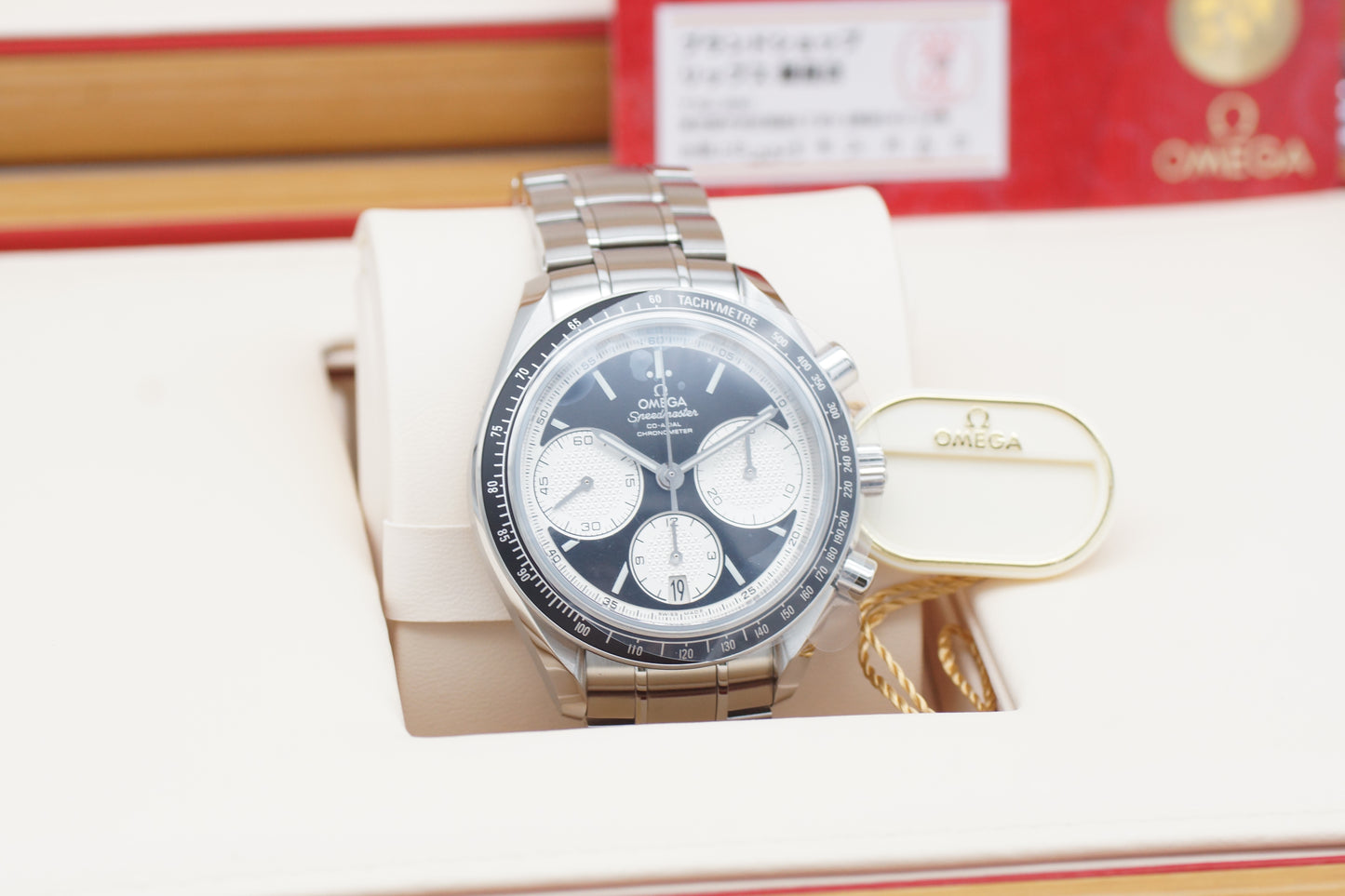 Omega Speedmaster Racing 326.30.40.50.01.002 Panda Full-Set 02/2025 NEU