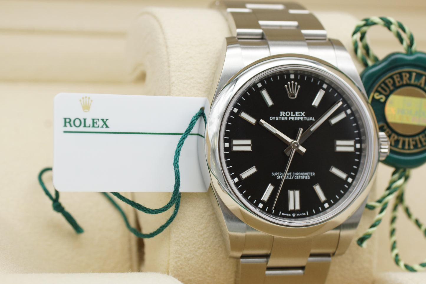 Rolex Oyster Perpetual 41 124300 Schwarz Full-Set 2021