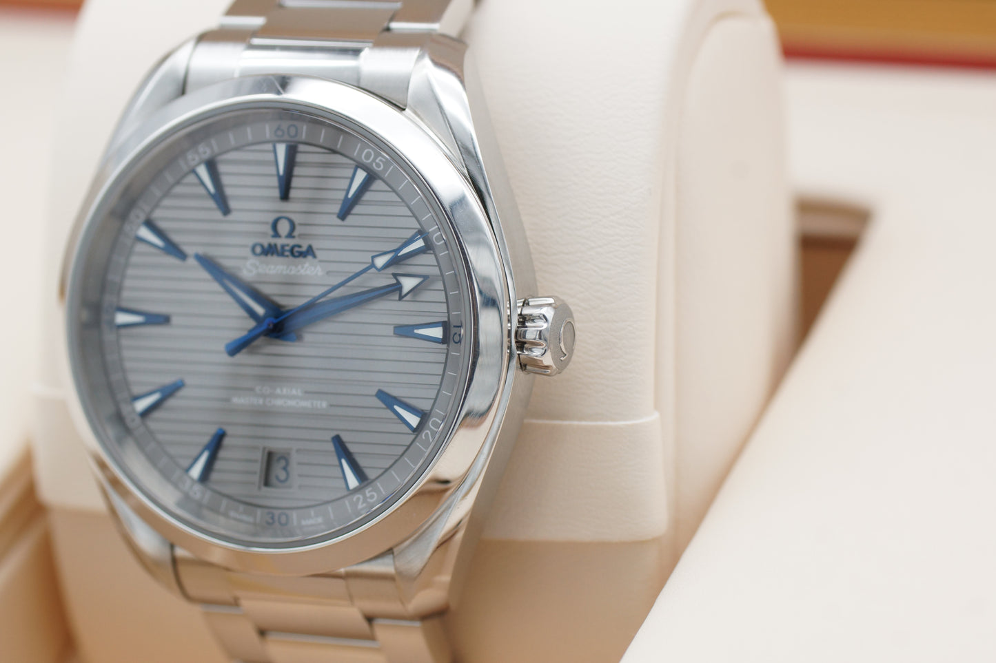 Omega Seamaster Aqua Terra 220.10.41.21.06.001 Grau Full-Set 2021