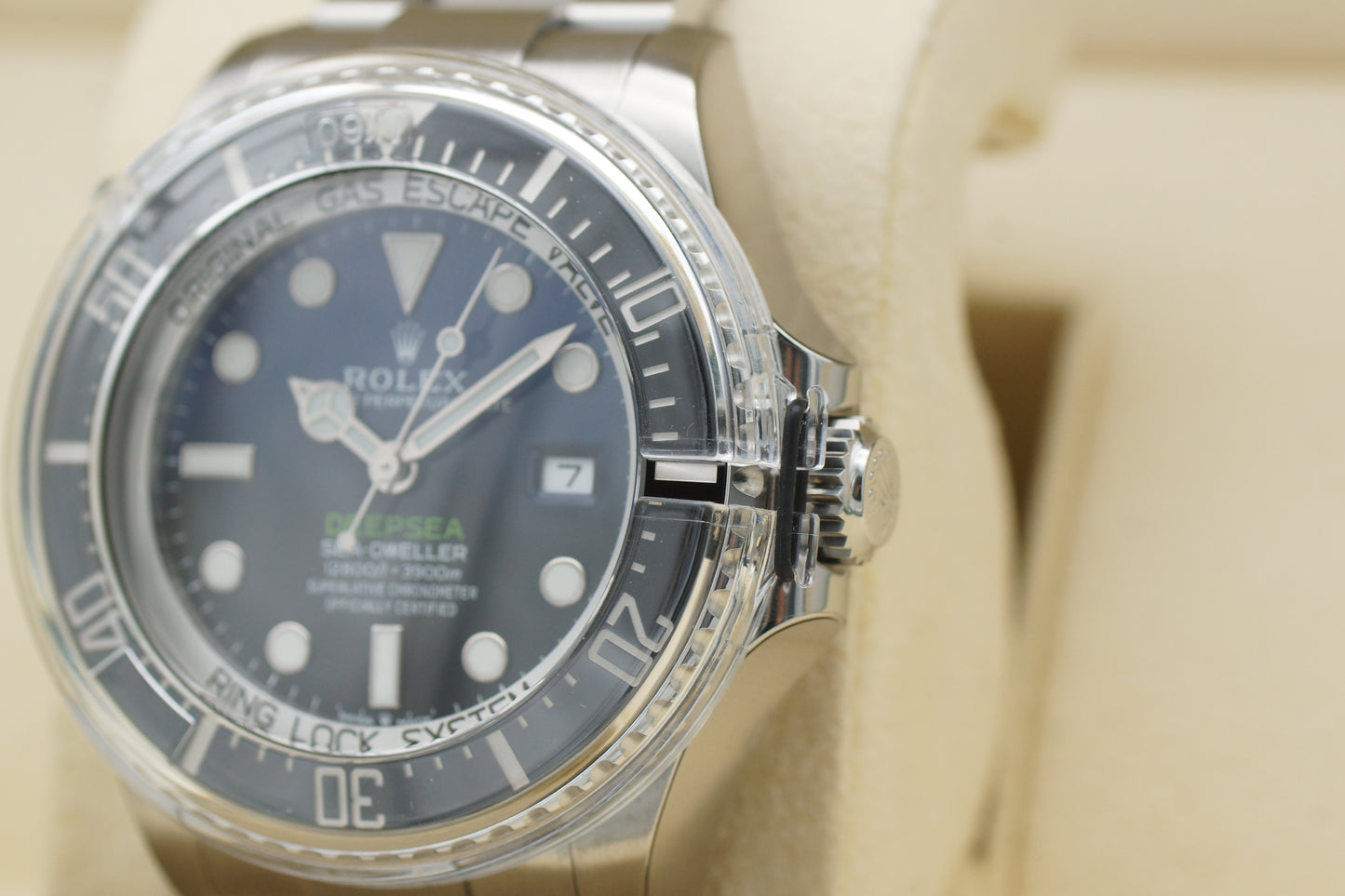 Rolex Sea-Dweller Deepsea 126660 Full-Set LC100 NEU 2019