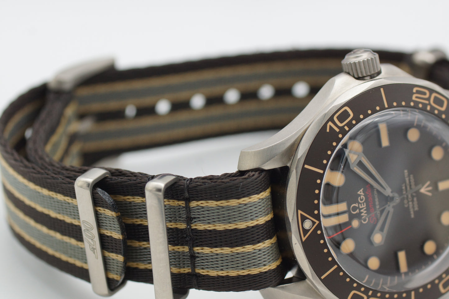 Omega Seamaster Diver 300M 007 210.92.42.20.01.001 Full-Set 2021