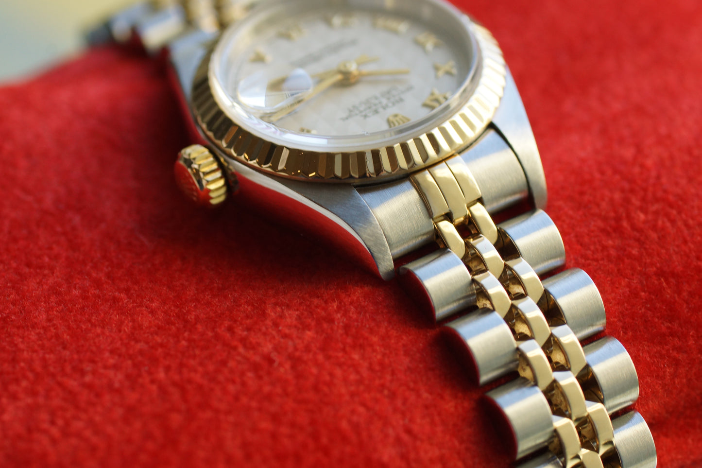 Rolex Lady-Datejust 26 69173 Pyramid Weiß Full-Set 1999