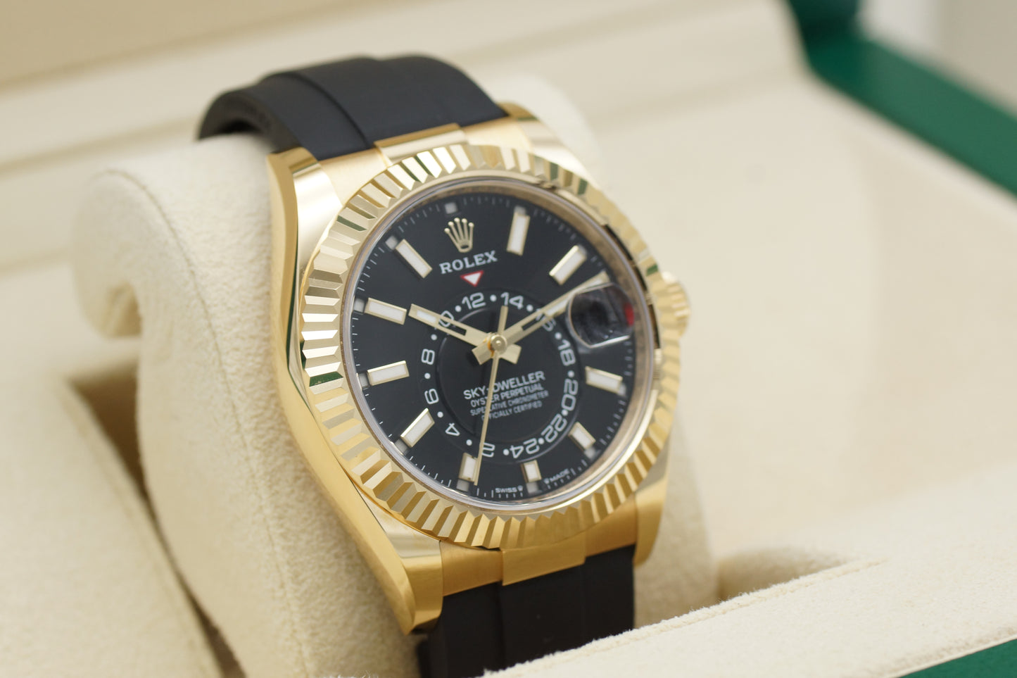 Rolex Sky-Dweller 336238 18K Gelbgold Oysterflex Full-Set 2024 (LC100)