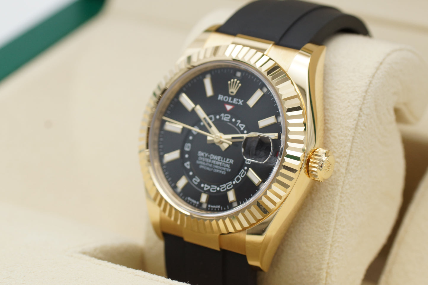 Rolex Sky-Dweller 336238 18K Gelbgold Oysterflex Full-Set 2024 (LC100)
