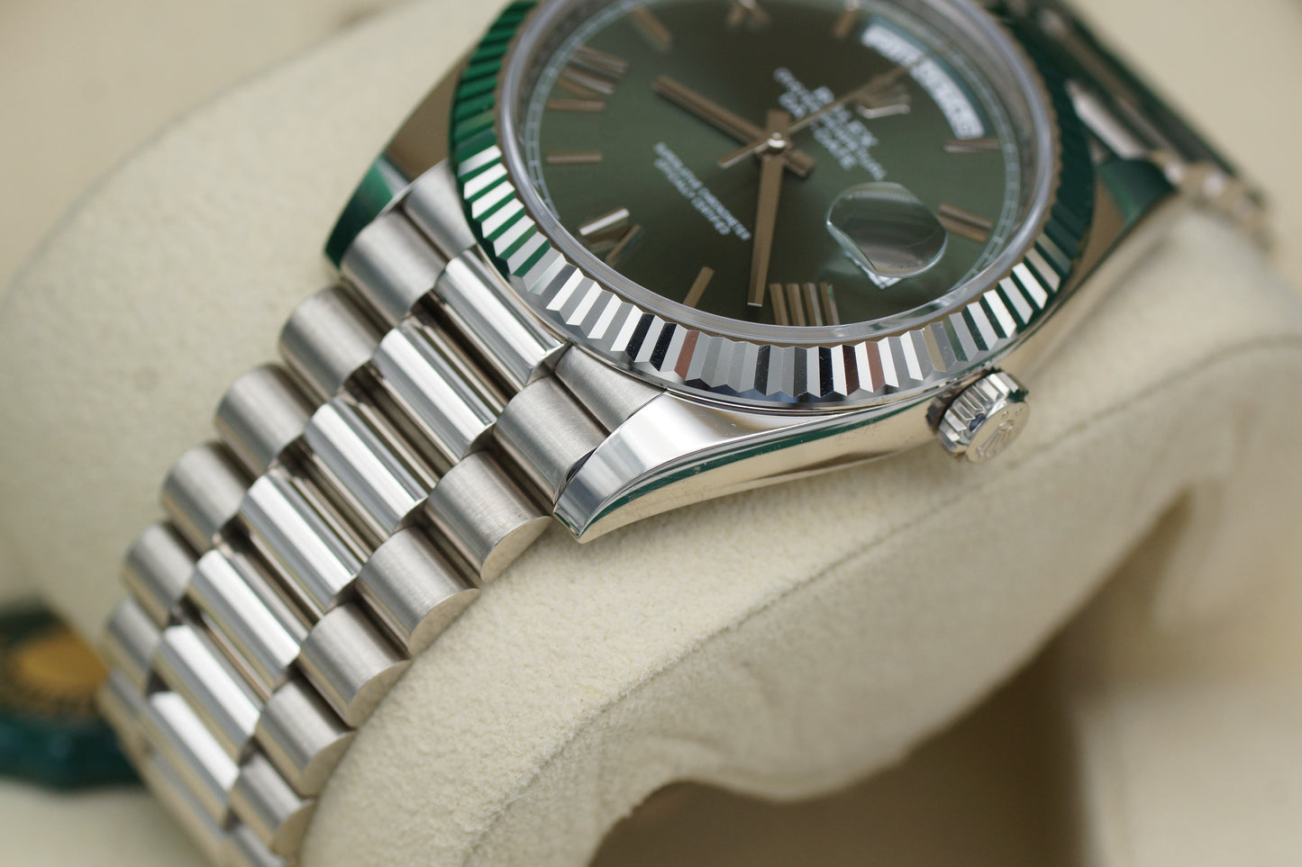 Rolex Day-Date 40 Weißgold 228239 Olive Full-Set 2021