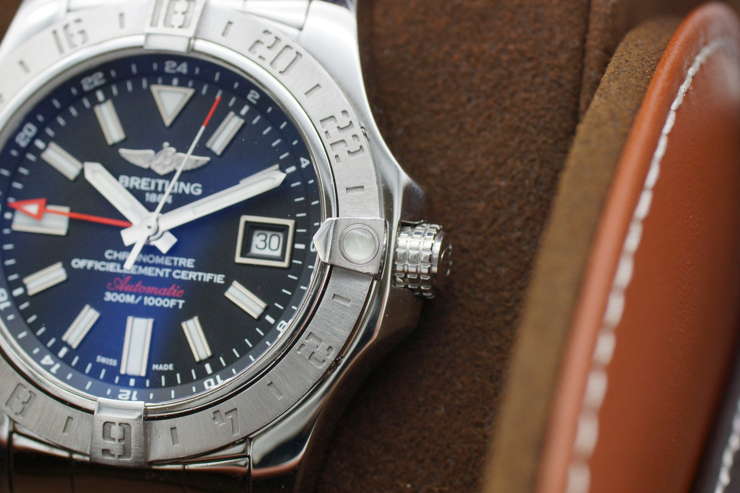Breitling Avenger II GMT A3239011 Full-Set 2017