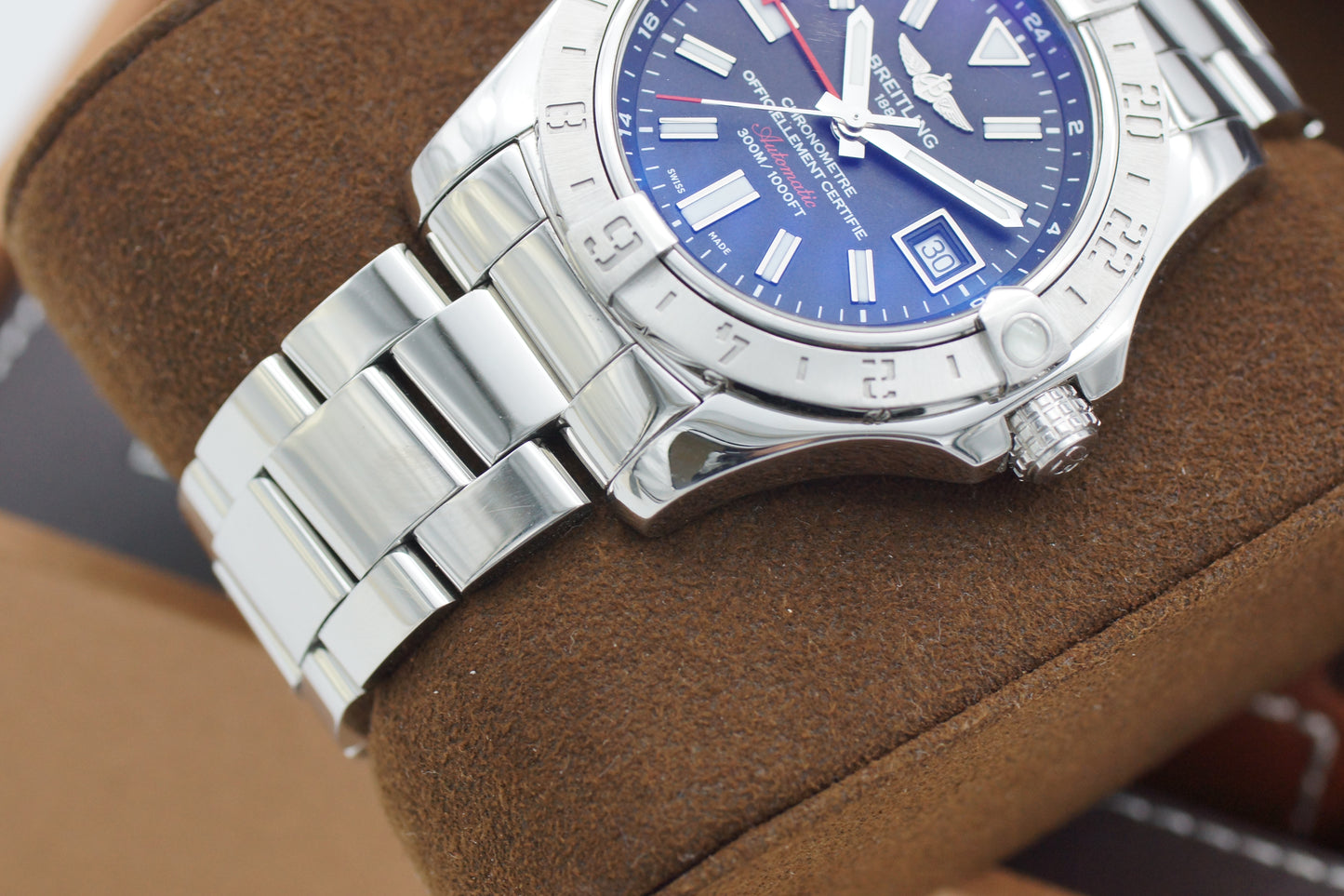 Breitling Avenger II GMT A3239011 Full-Set 2017