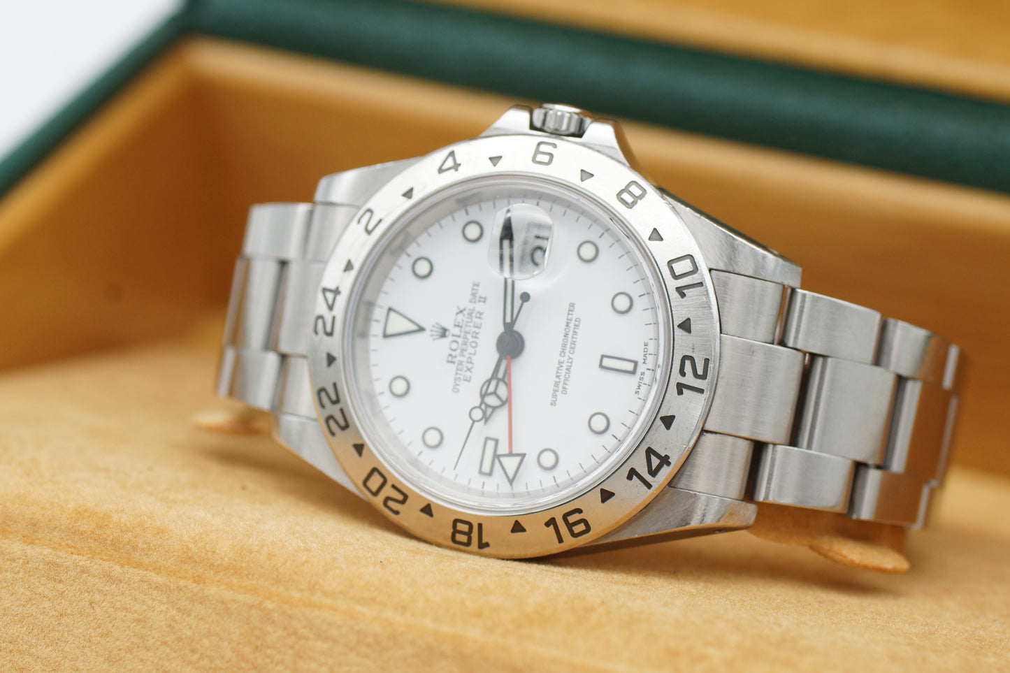 Rolex Explorer II 16570 Weiß 40 mm Full-Set 2003 LC100