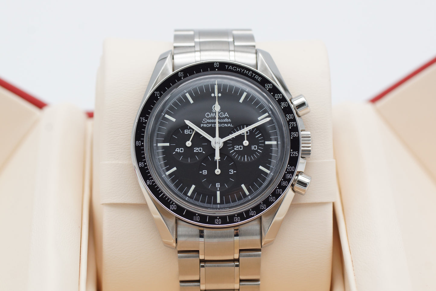 Omega Speedmaster Prof. Moonwatch 3570.50 Box 2003