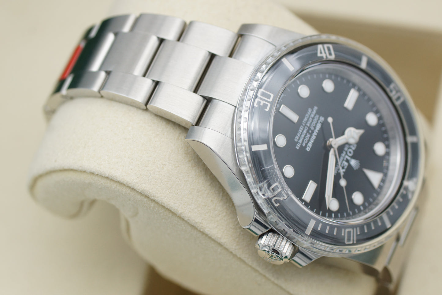Rolex Submariner No-Date 124060 Full-Set 2025 NEU + verklebt