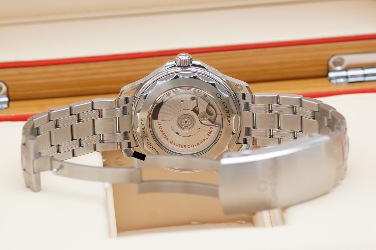 Omega Seamaster Diver 300M 210.30.42.20.10.001 Grün Full-Set 2024