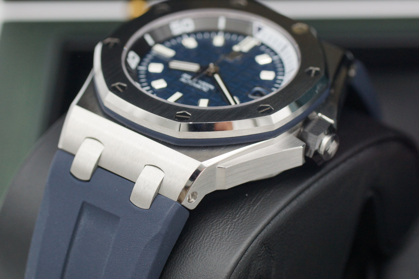Audemars Piguet Royal Oak Offshore Diver 15720ST Blau 2024