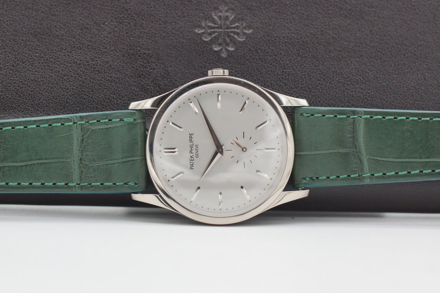 Patek Philippe Calatrava 5196G-001 Weißgold Patek Service 10/2025