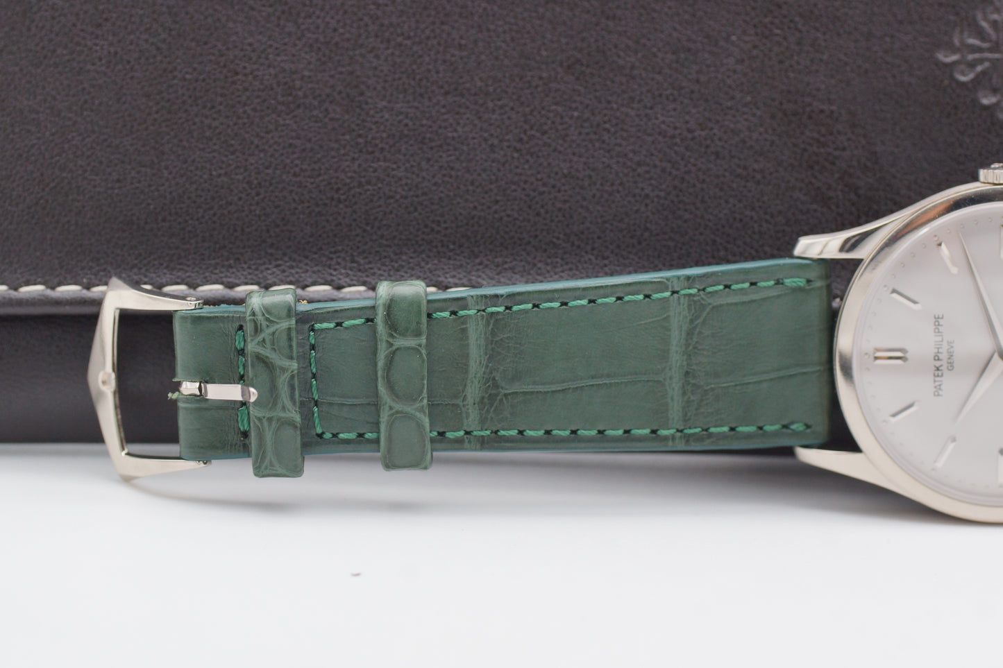 Patek Philippe Calatrava 5196G-001 Weißgold Patek Service 10/2025