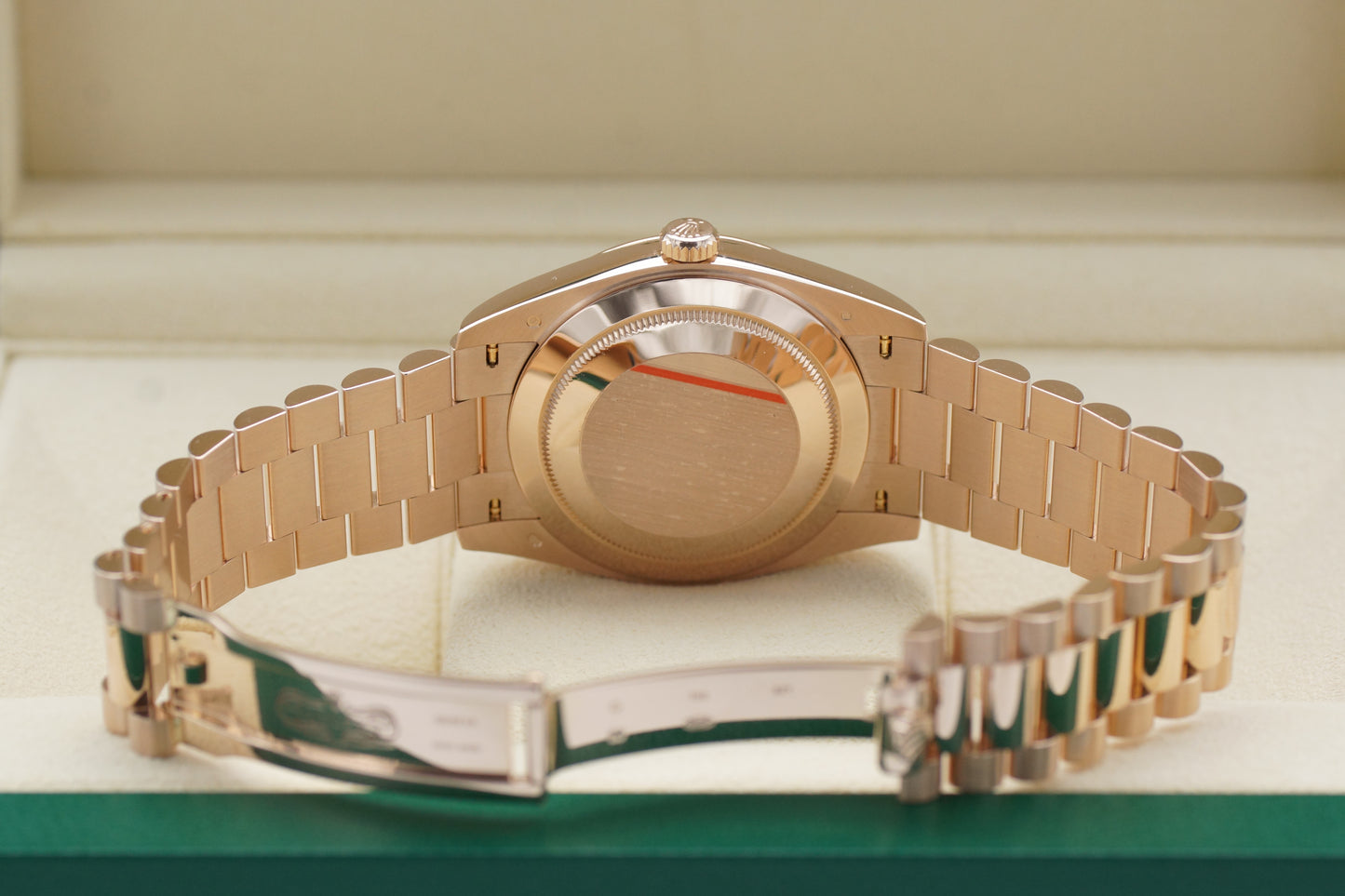 Rolex Day-Date 40 Roségold 228235 Choco Baguette Diamant Full-Set 2020 Service 2025