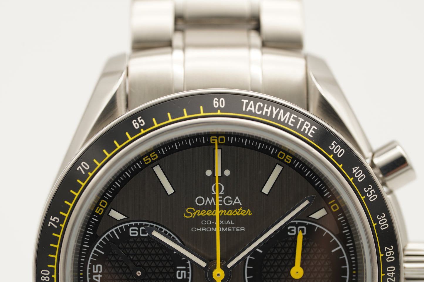 Omega Speedmaster Racing 326.30.40.50.06.001 Grau/Gelb Full-Set 2014