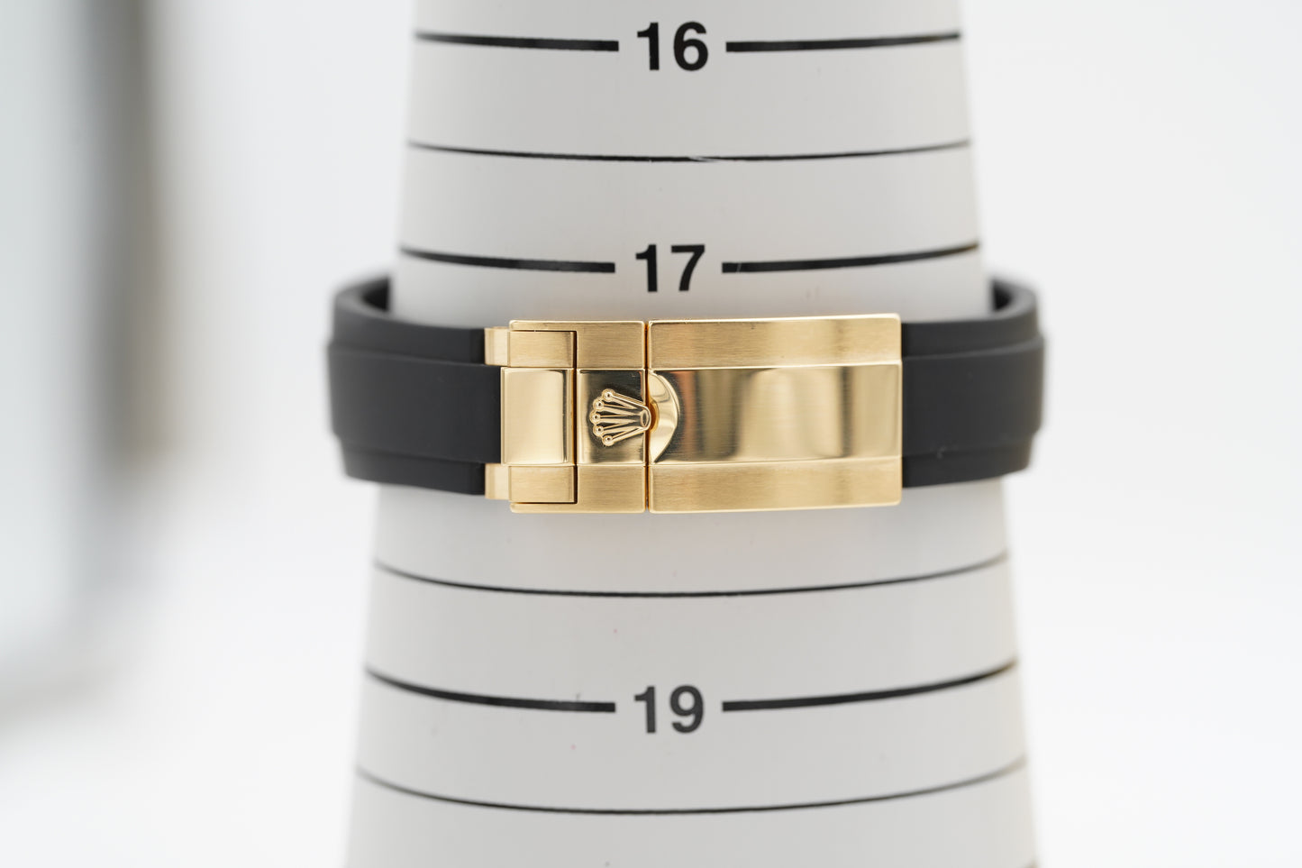 Rolex Cosmograph Daytona 116518LN Weiß Gelbgold 2022