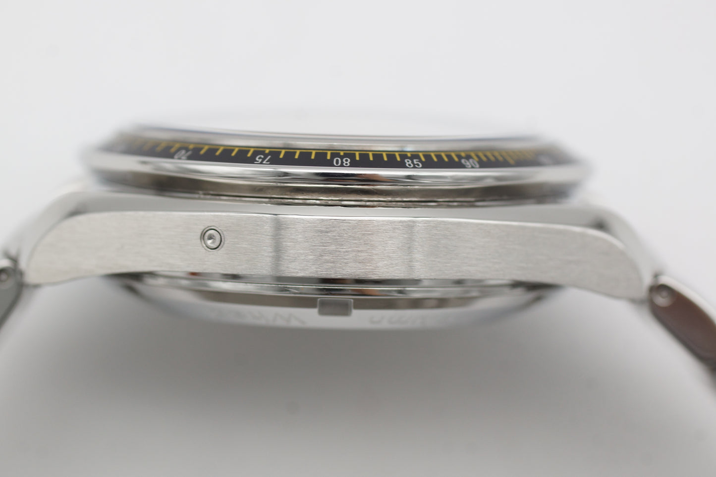 Omega Speedmaster Racing 40 mm 326.30.40.50.04.001 Weiß/Gelb 2014