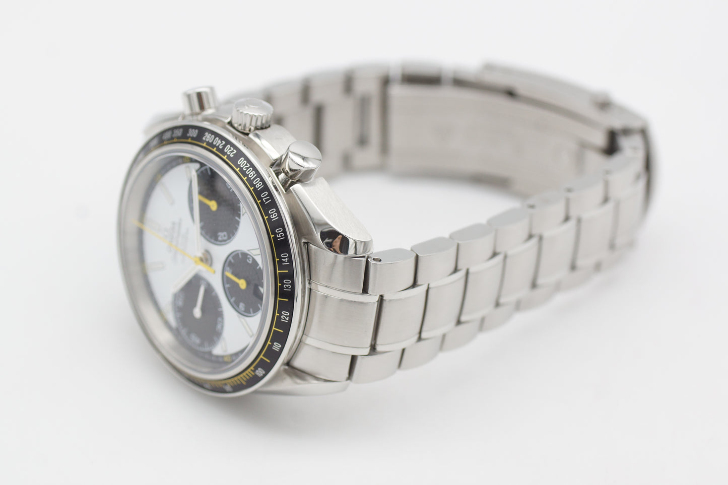 Omega Speedmaster Racing 40 mm 326.30.40.50.04.001 Weiß/Gelb 2014