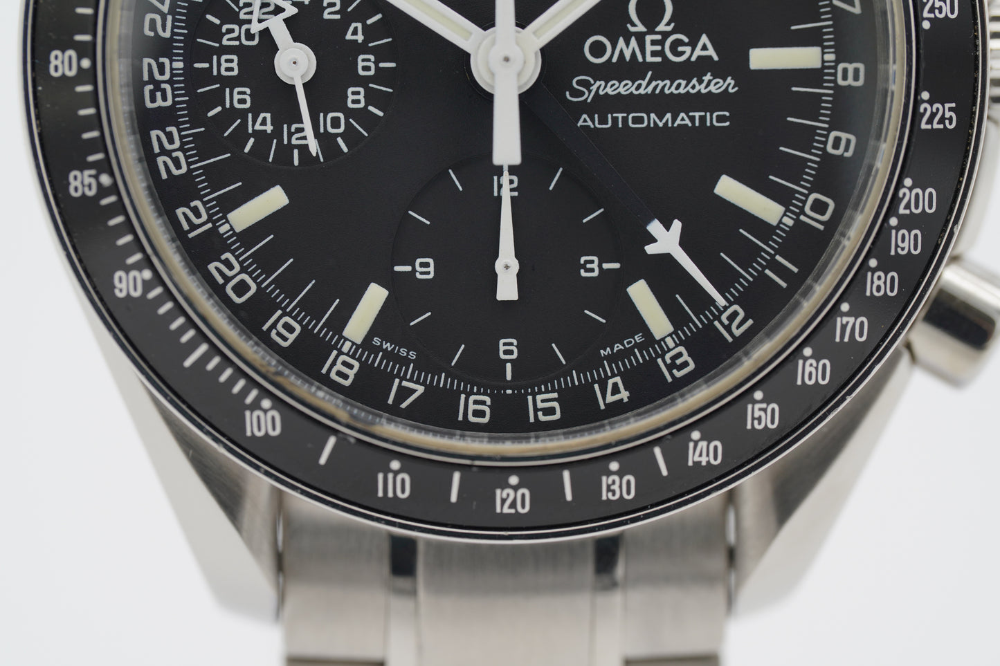 Omega Speedmaster Triple Date 3520.50 2002