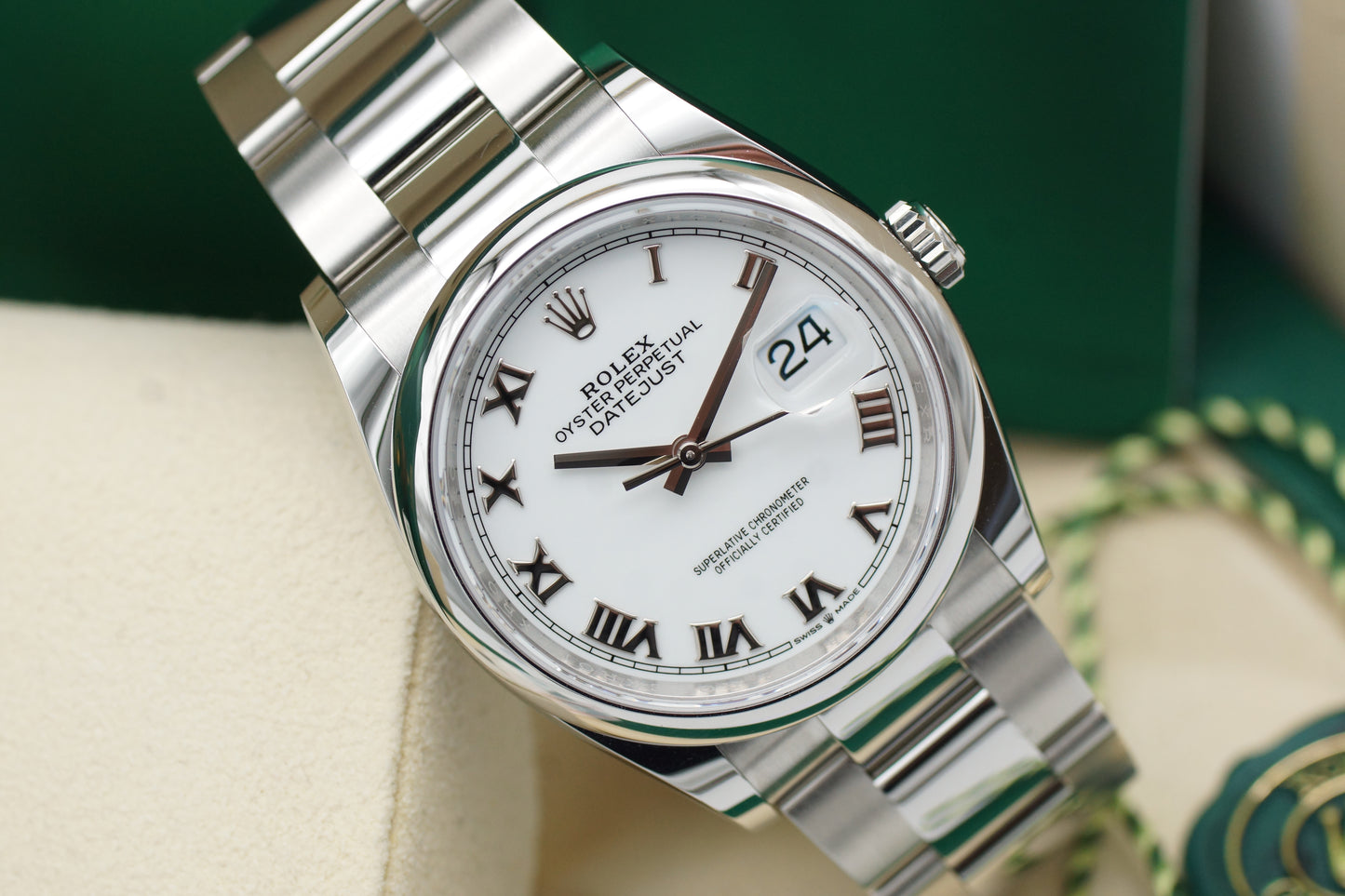 Rolex Oyster Datejust 36 Weiß 126200 Full-Set 2023