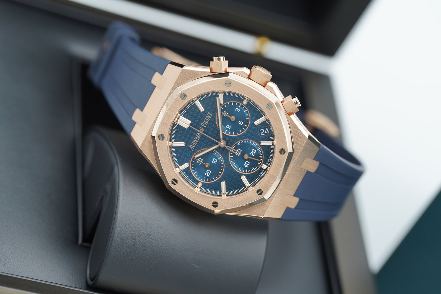Audemars Piguet Royal Oak Chronograph 26240OR Blau Roségold 2025