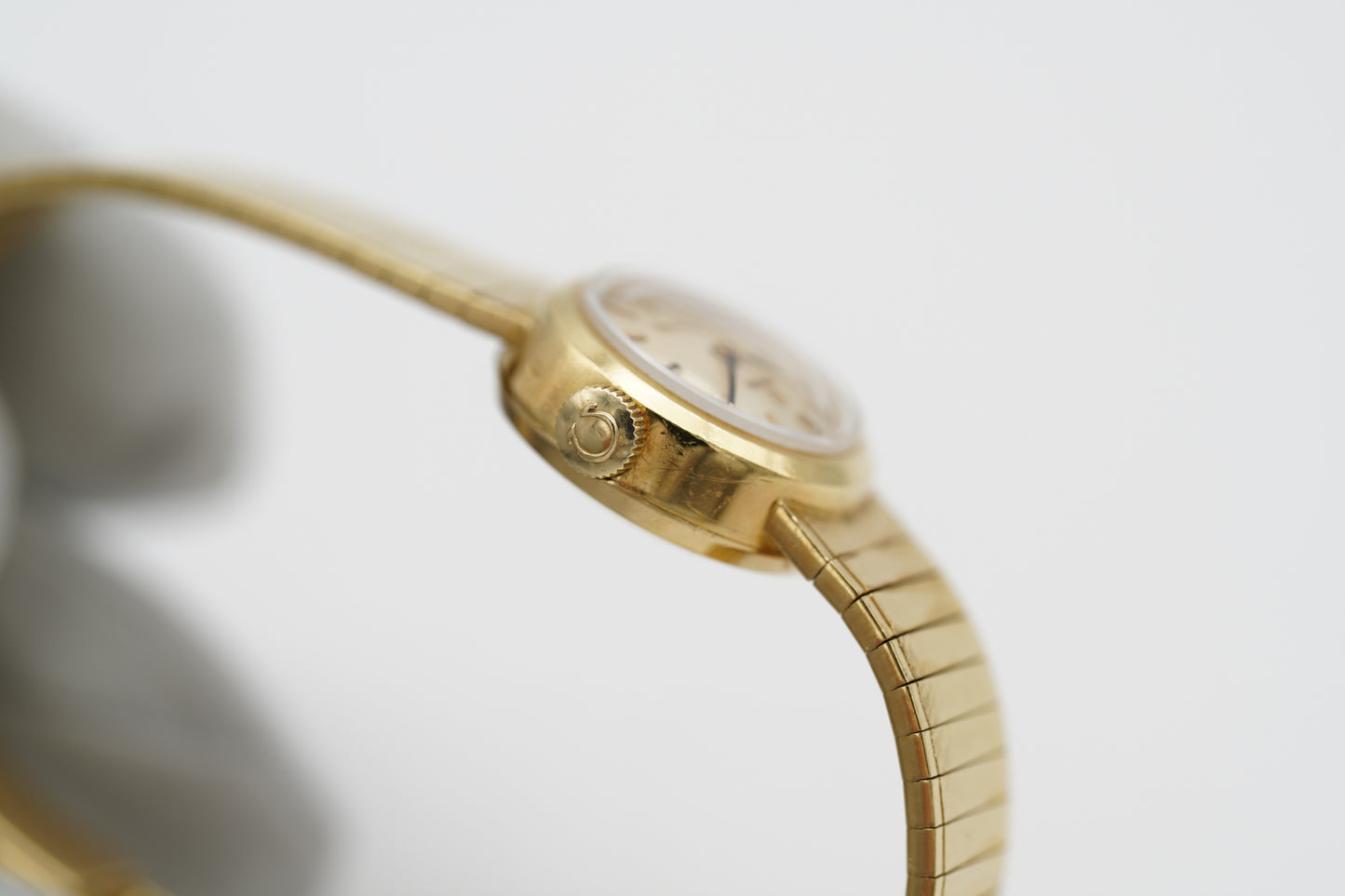 Omega Ladymatic 18k Gelbgold Damenuhr inkl. Box 35g