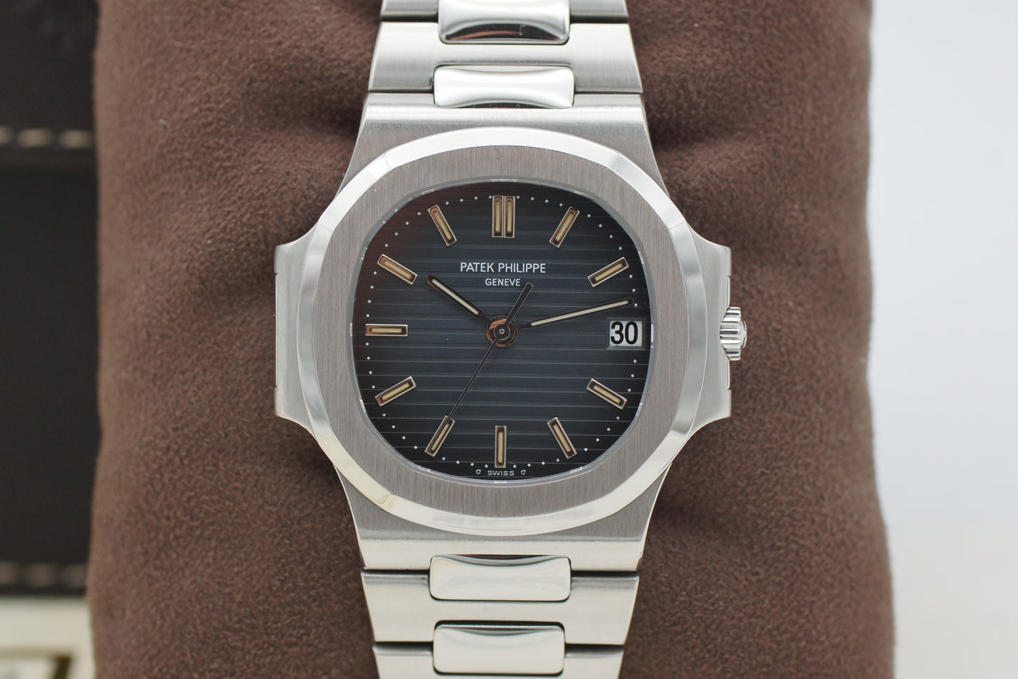 Patek Philippe Nautilus 3800/1 Stahl Blau PP Service/Archiv 2001