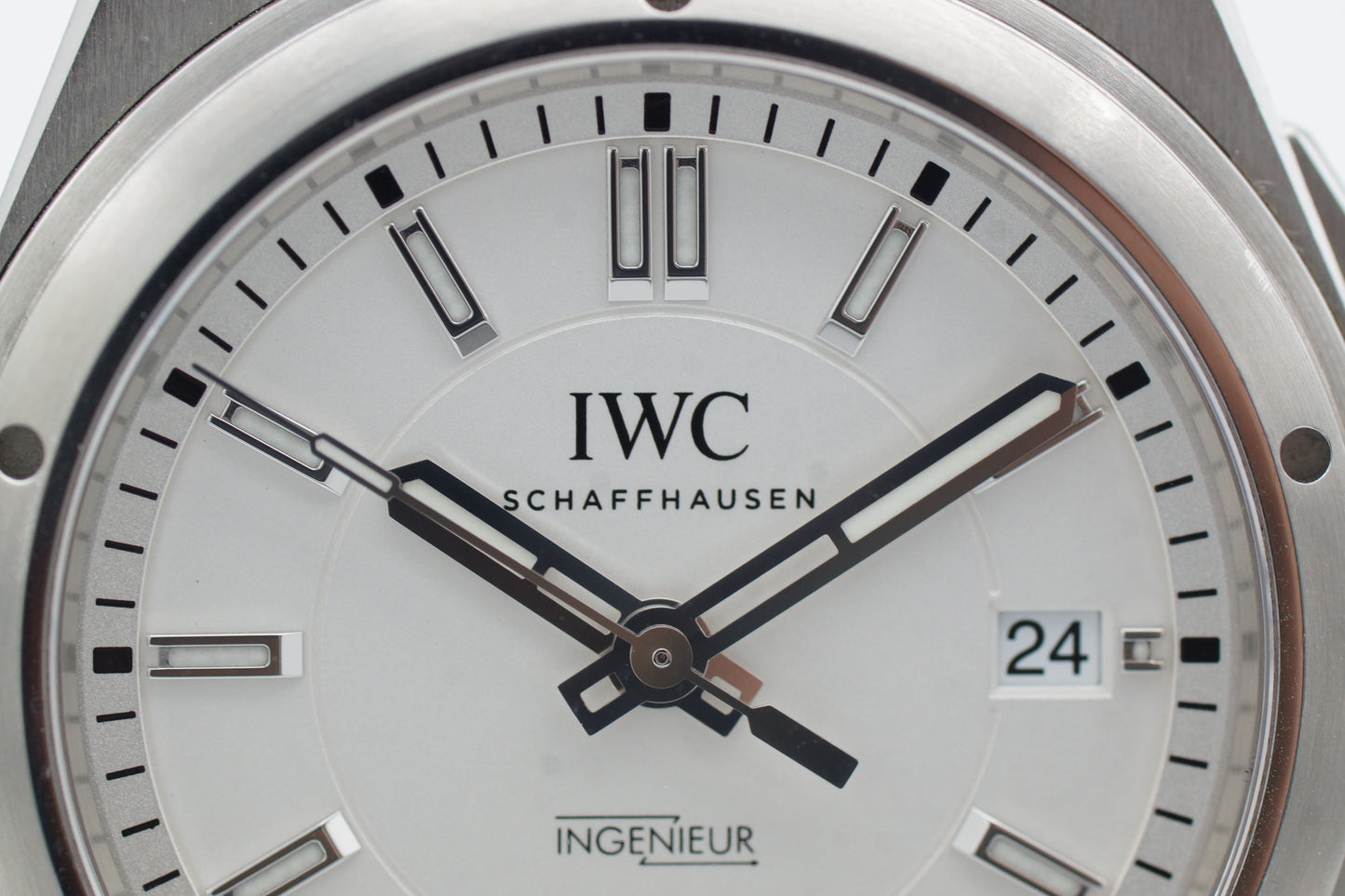 IWC Ingenieur Automatic IW323904 40mm Silber/Weiß Full-Set 2019