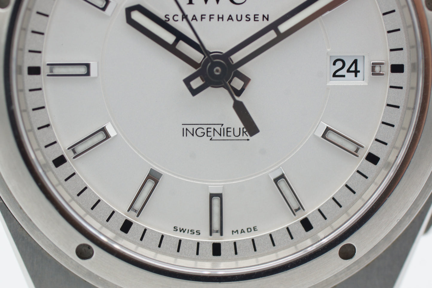 IWC Ingenieur Automatic IW323904 40mm Silber/Weiß Full-Set 2019