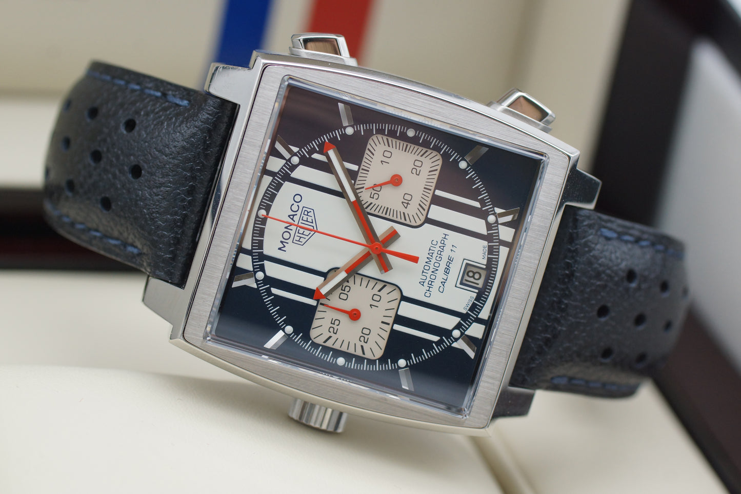 TAG Heuer Monaco 39mm Blau CAW211D Full-Set 2013