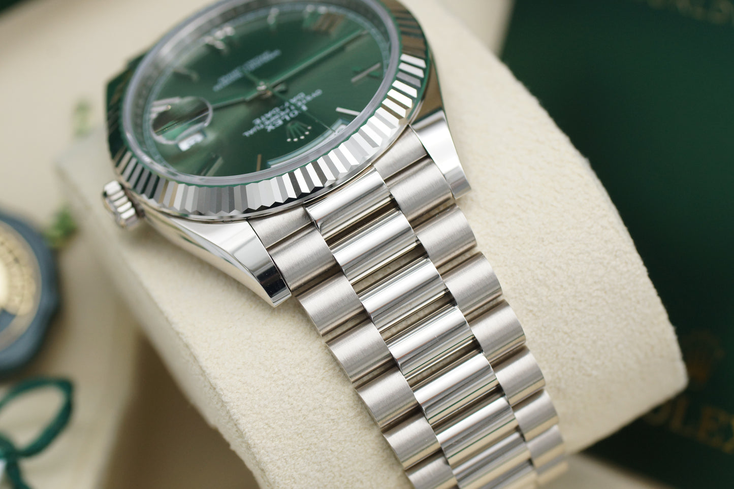 Rolex Day-Date II 41 218239 Silver Diamond/Baguette Full Set 2009 (LC100)