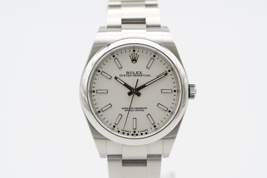 Rolex Oyster Perpetual 39 114300 Weiß Full-Set 2019 (LC100)