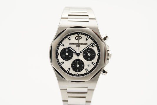 Girard-Perregaux Laureato 81020-11-131-11A Silber Full-Set 2021
