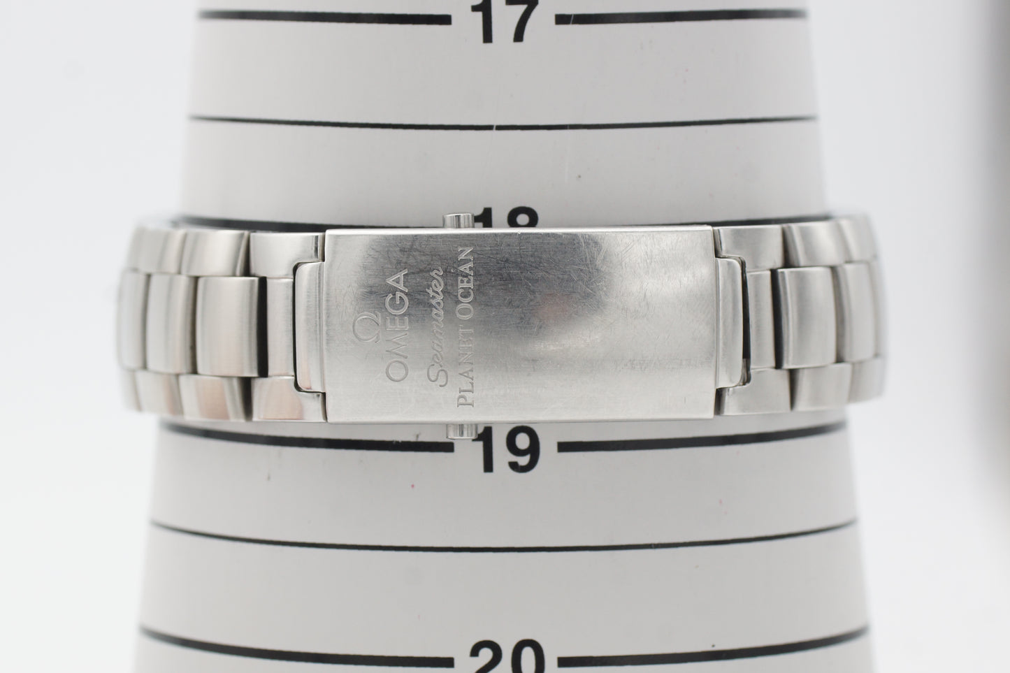 Omega Seamaster Planet Ocean 42 mm 2209.50 Schwarz 2007