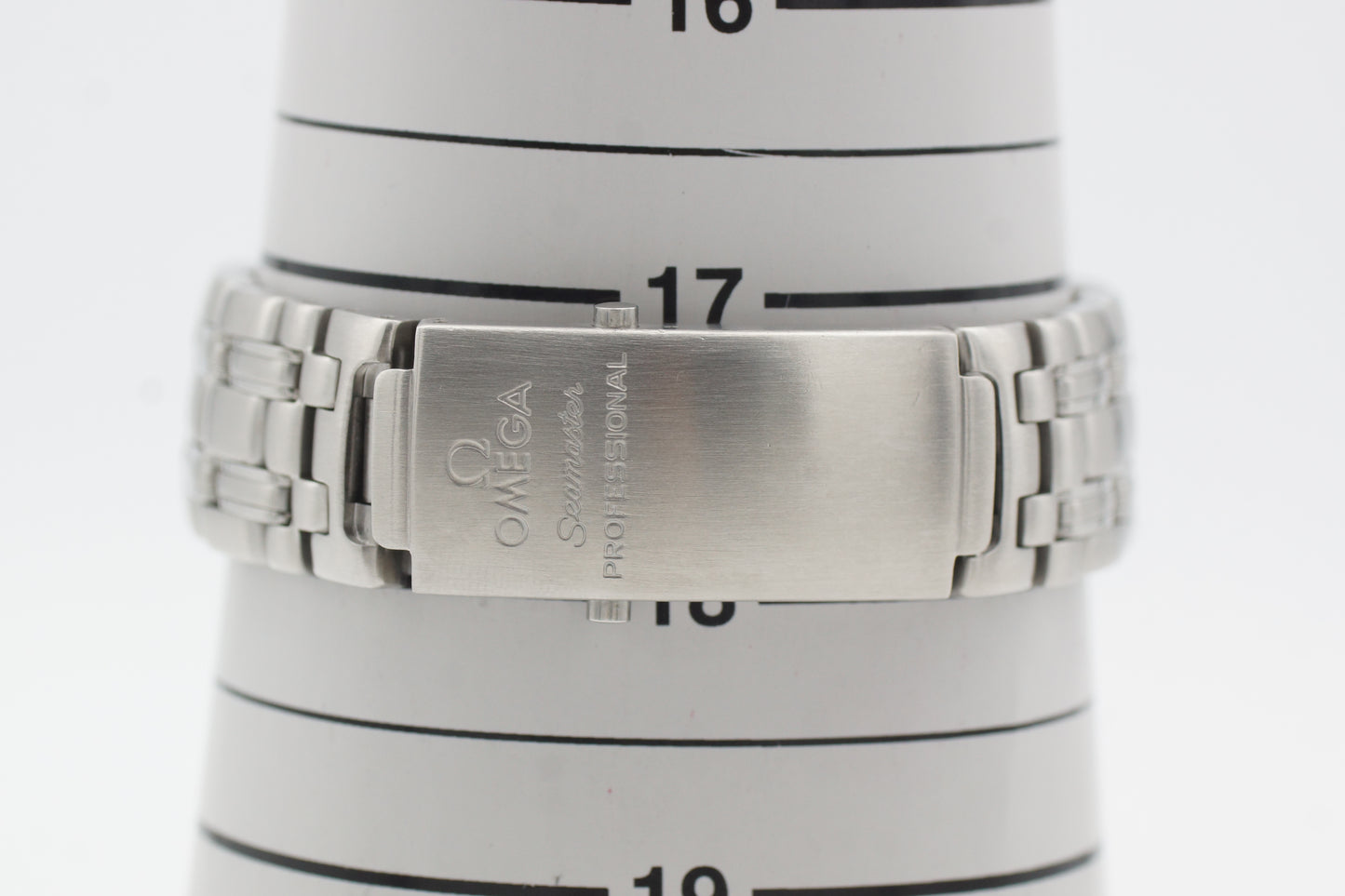 Omega Seamaster Diver Midsize 300M 2562.80 Quarz 2000