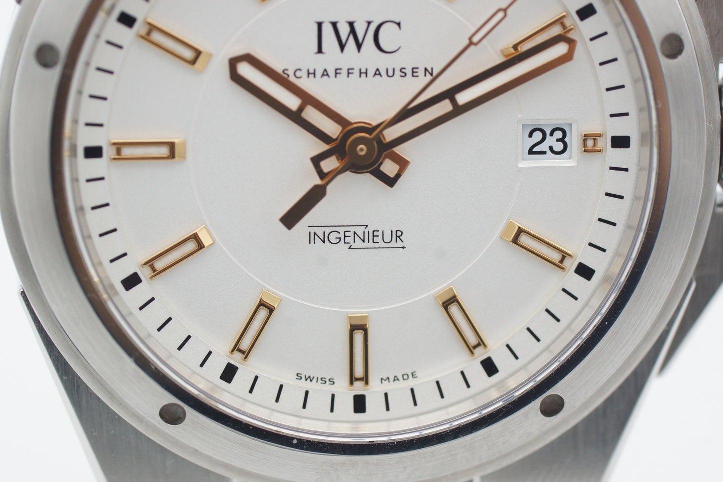 IWC Ingenieur Automatic IW323906 40mm Weiß Full-Set 2021