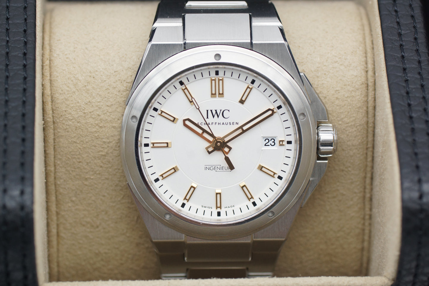 IWC Ingenieur Automatic IW323906 40mm Weiß Full-Set 2021