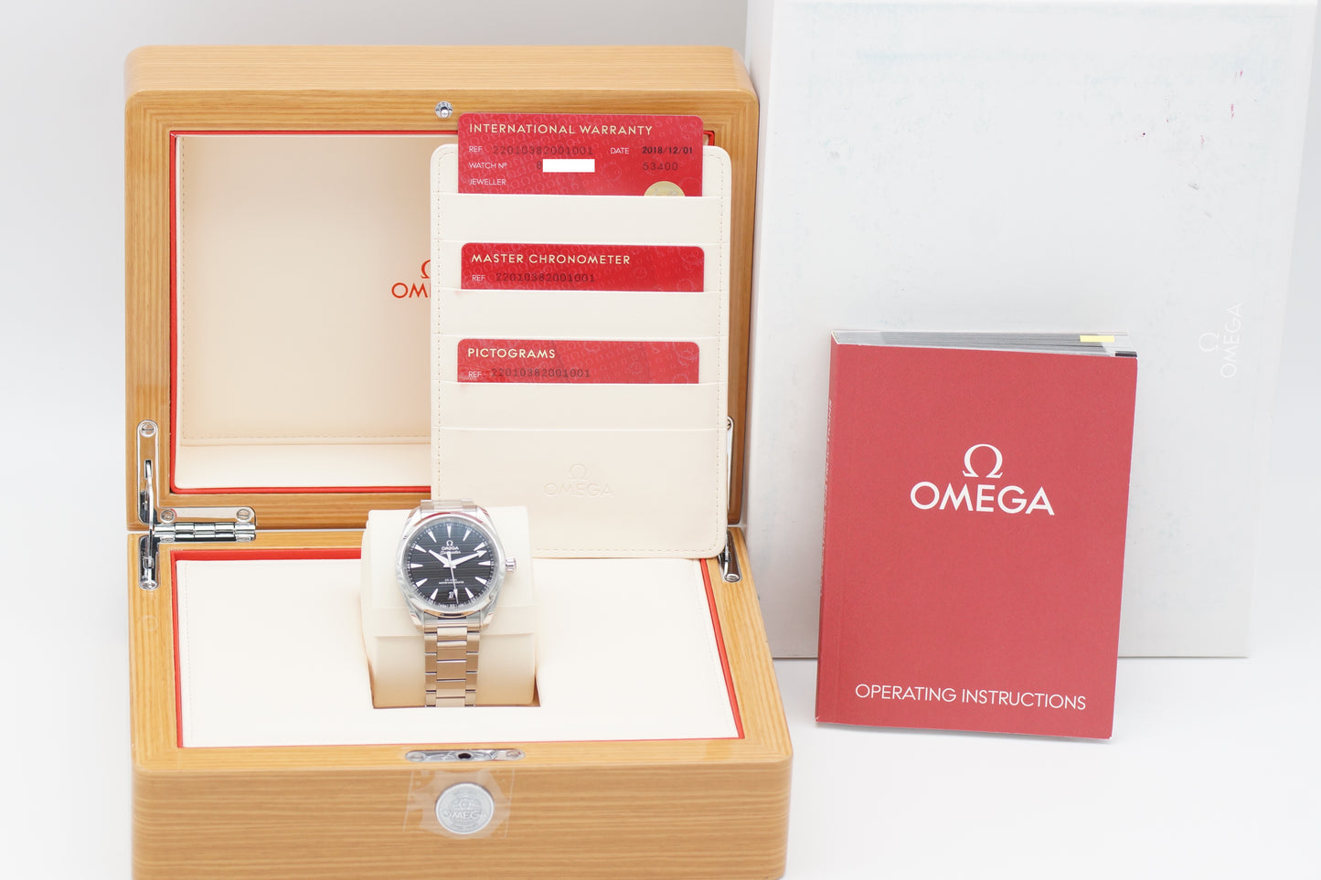 Omega Seamaster Aqua Terra Master Chronometer Schwarz Full-Set 2018