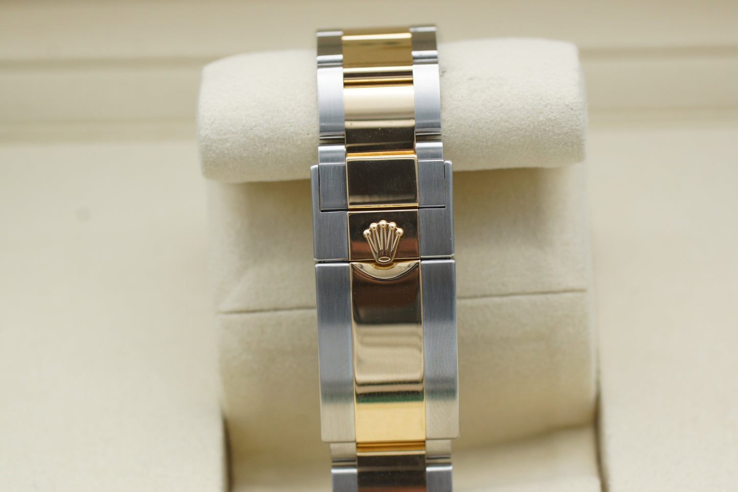 Rolex Cosmograph Daytona Bicolor 18k Gelbgold 126503 Full-Set 2025