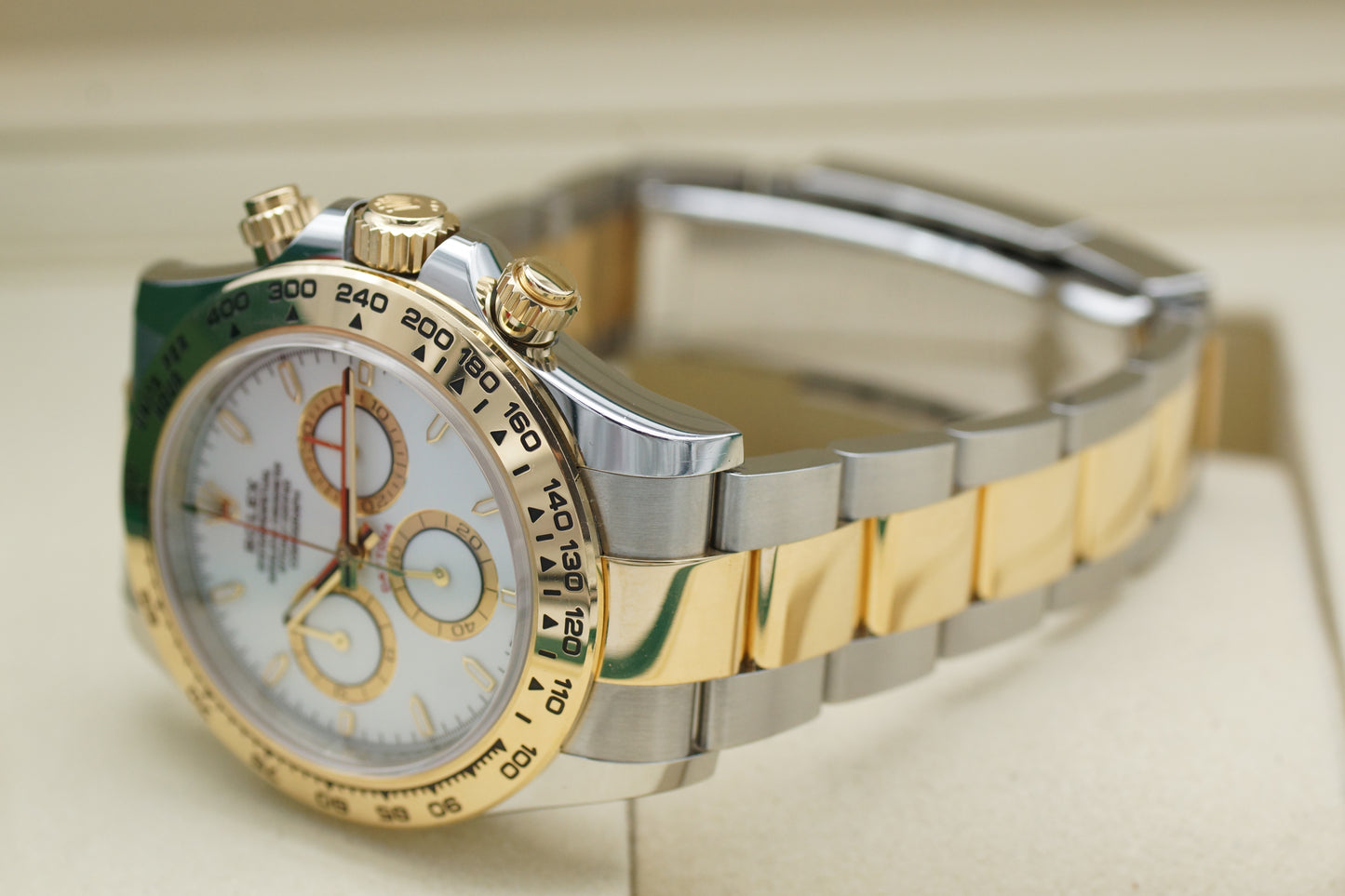 Rolex Cosmograph Daytona Bicolor 18k Gelbgold 126503 Full-Set 2025