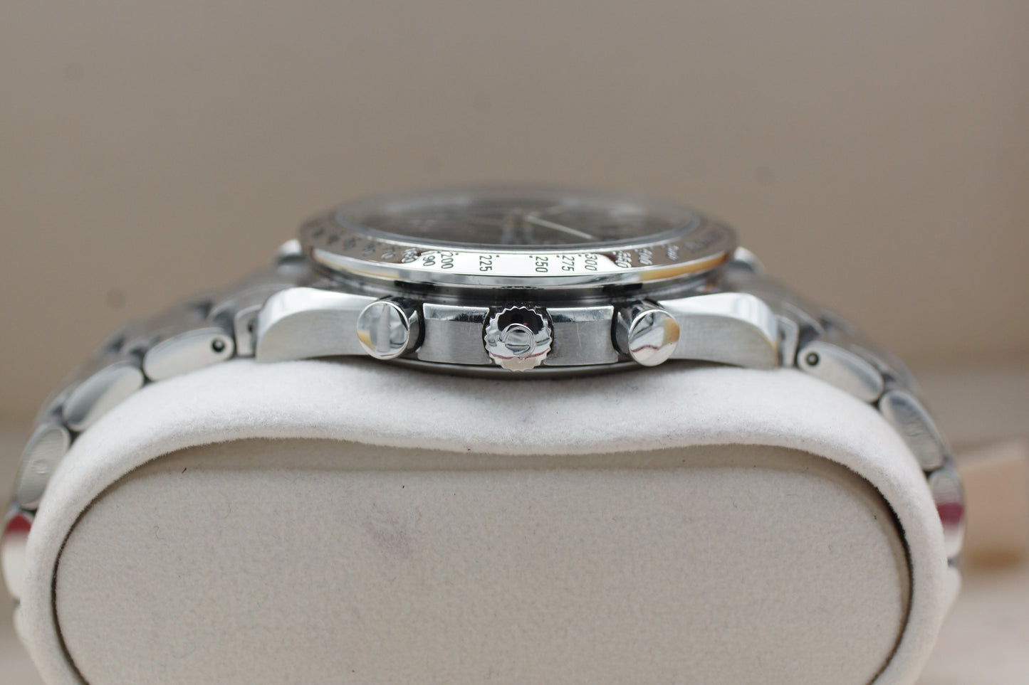 Omega Speedmaster Triple Date / Day-Date 3523.50 Box 2004