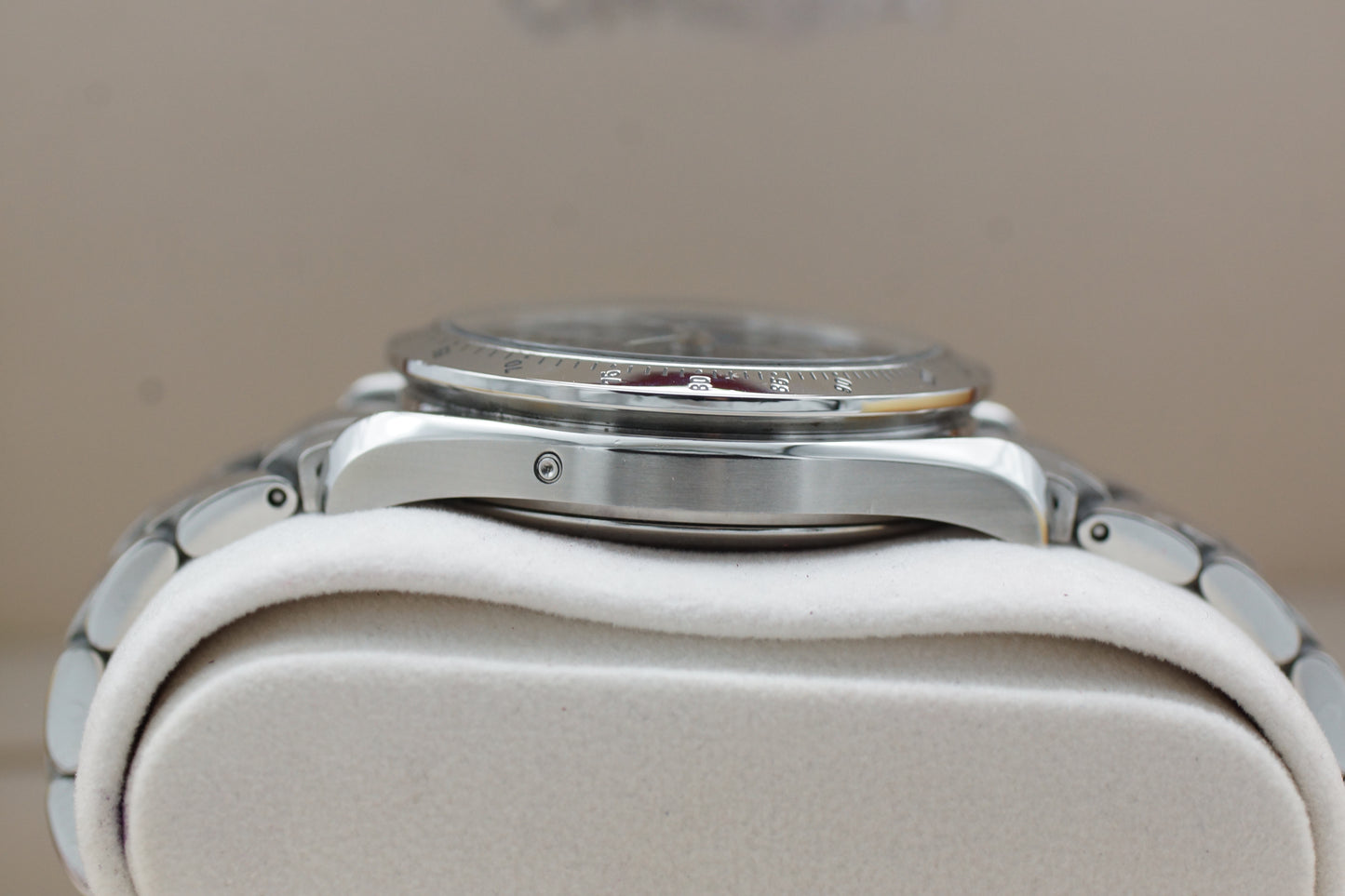 Omega Speedmaster Triple Date / Day-Date 3523.50 Box 2004